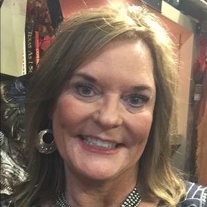 Meet your Posher, Kellie